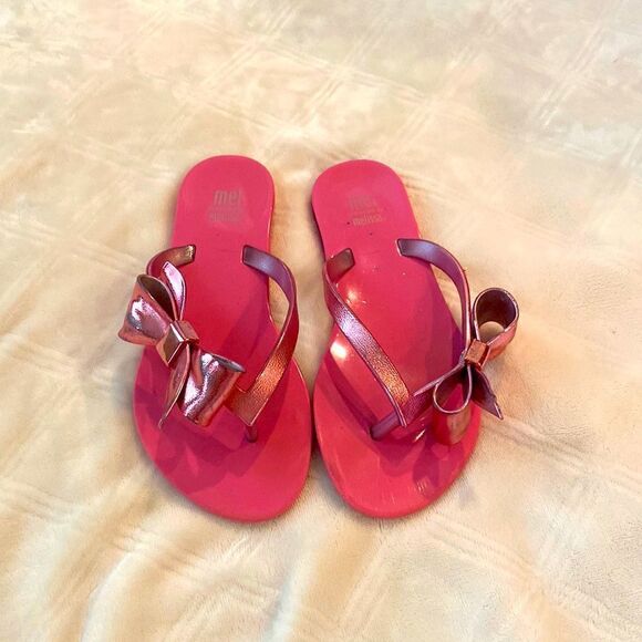 Mini Melissa Hot Pink Bow Flip Flops - Picture 1 of 3